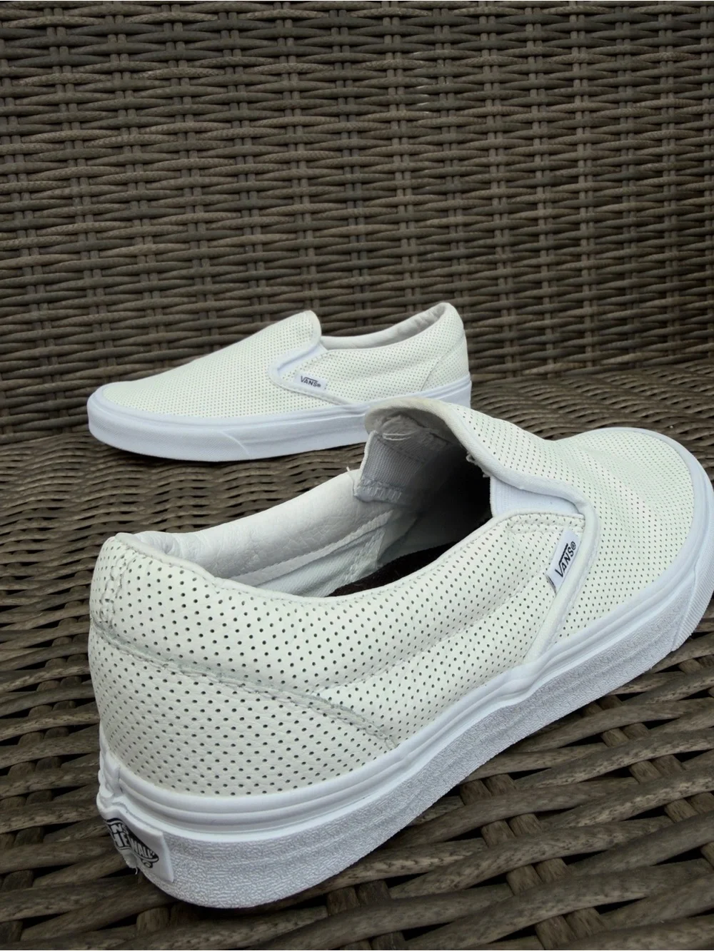 Vans Classic Slip-On Perf Leather White Sneakers Men’s 8.5 Women’s 10 EU 41